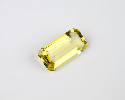 06 jul Citrin citron kvarts smaragdskuren 21 mm 12 ct