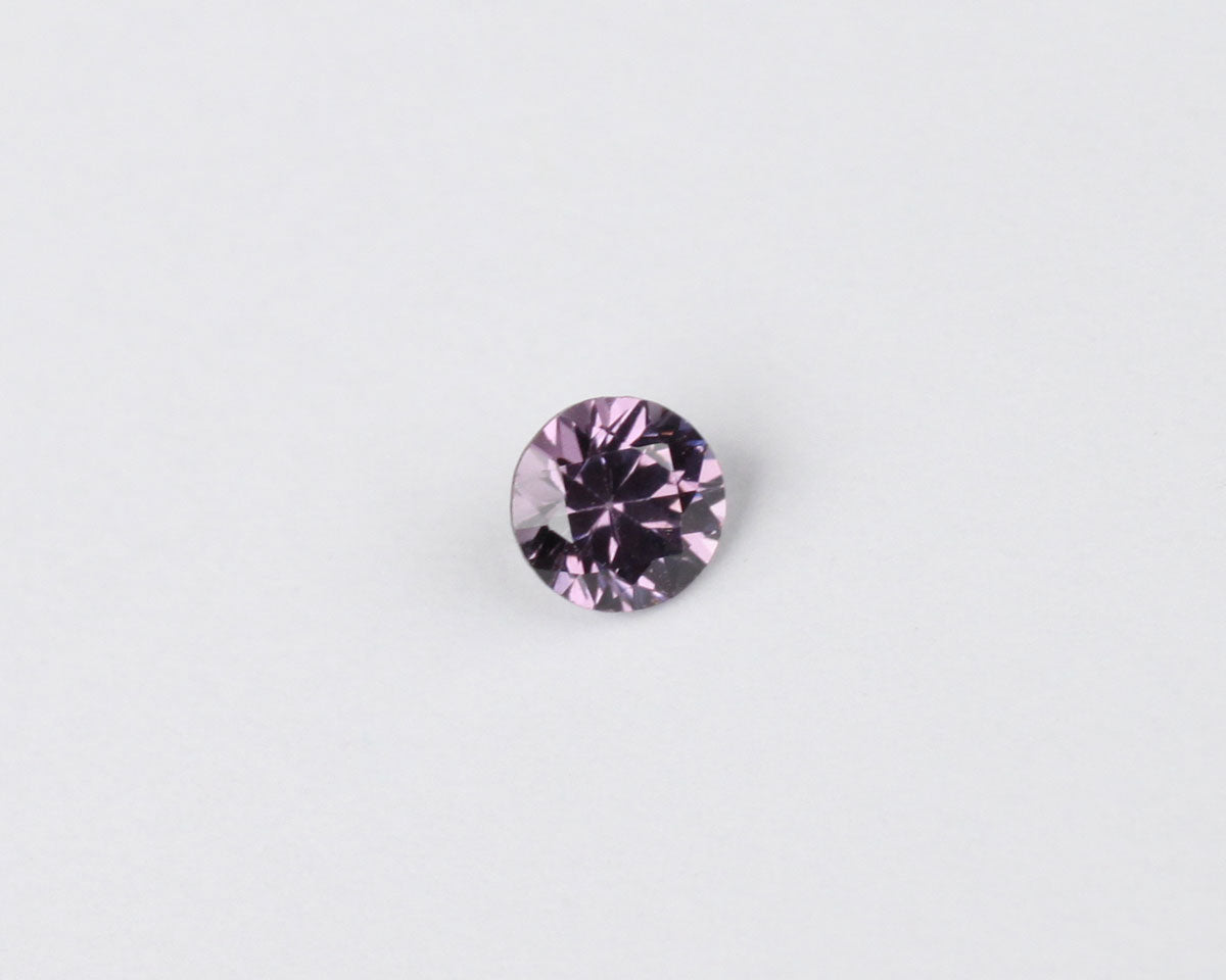 Spinel round 4 mm 0.3 ct