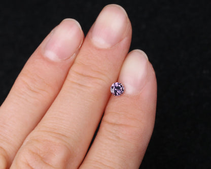 Spinel round 4 mm 0.3 ct