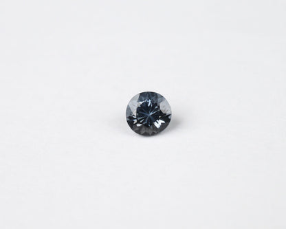 Spinel round 4 mm 0.28 ct