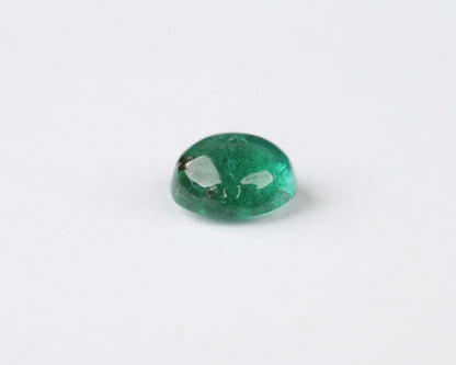 Cabochon cut Shakiso Emerald round 5 mm 0.55 ct