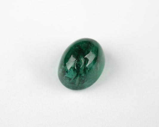 Shakiso Emerald cabochon oval 7 mm 1.58 ct