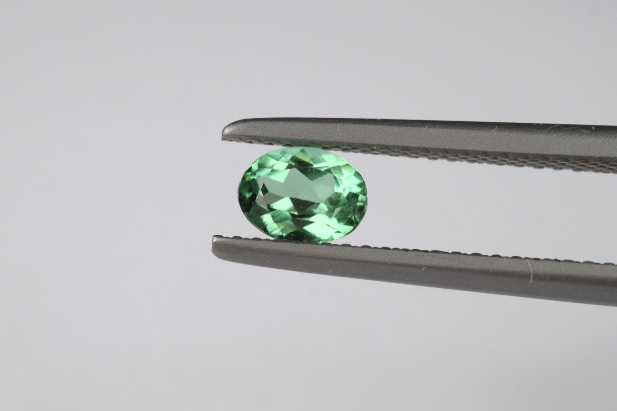 Green Tourmaline Oval 0.43 ct