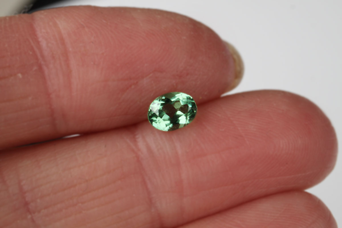 Green Tourmaline Oval 0.43 ct